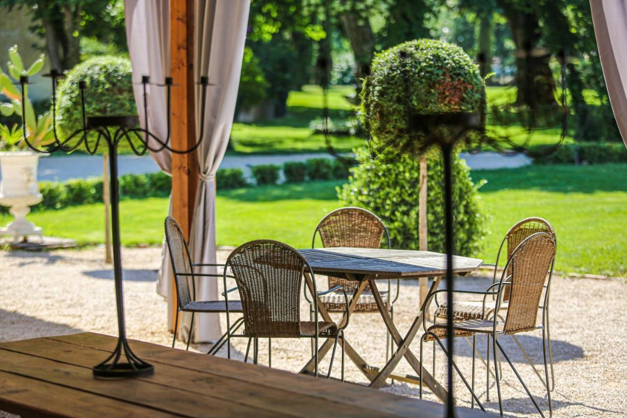 Le Manoir Du Thouron Hotel Saint-Sulpice  ภายนอก รูปภาพ